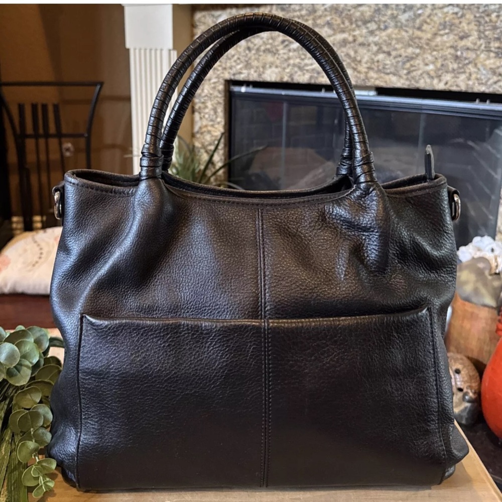 Vairena Rare Vintage Italian Leather Handbag . Large, 14”x9”. 🔥FIRM🔥